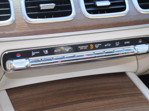 Certified 2022 Mercedes-Benz GLE 350 4MATIC w/ AMG Line Exterior image 23