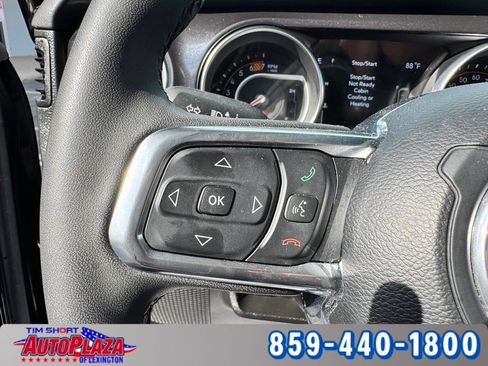 Used 2023 Jeep Wrangler Unlimited Sahara AWD/4WD image 18
