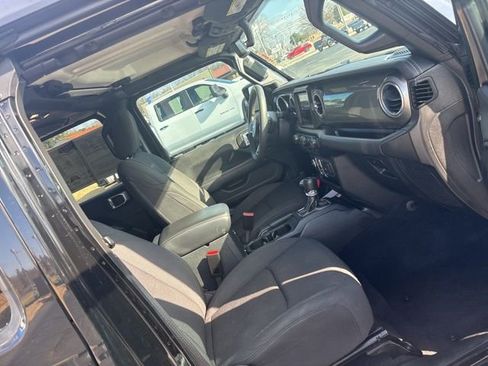 Used 2023 Jeep Wrangler Sahara image 20