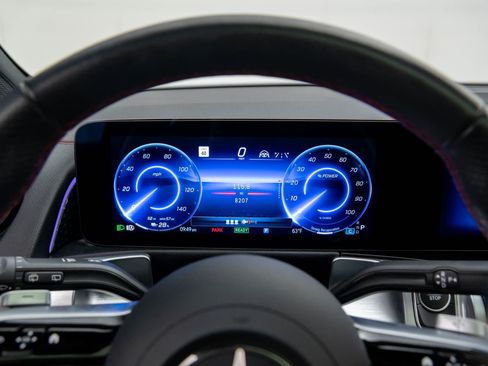 Certified 2024 Mercedes-Benz EQB 250+ image 20