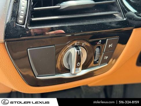 Used 2022 BMW 530i xDrive w/ Premium Package AWD/4WD image 23