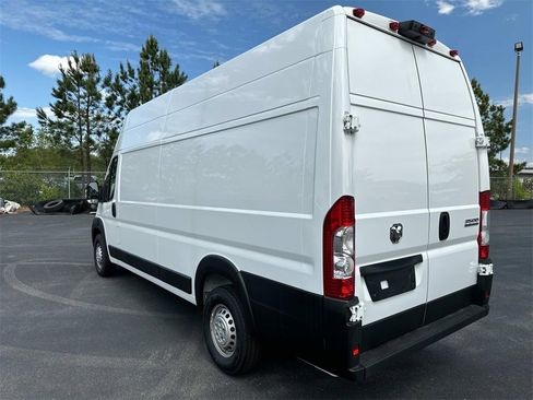 New 2024 RAM ProMaster 3500 w/ Convenience Group image 6