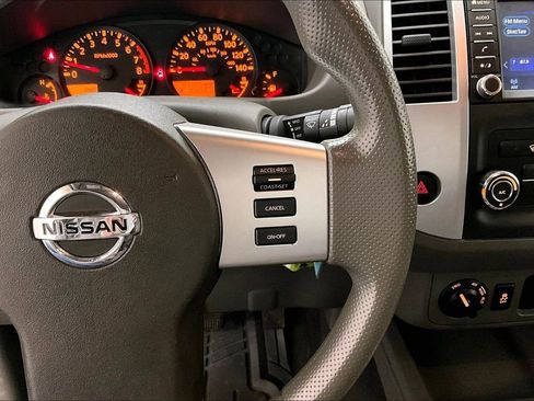 Used 2019 Nissan Frontier SV AWD/4WD image 13