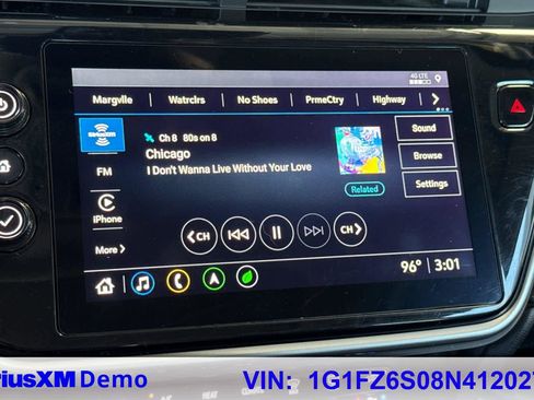 Used 2022 Chevrolet Bolt EUV Premier w/ Sun & Sound Package FWD image 29