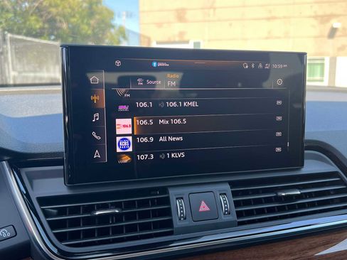 Used 2023 Audi Q5 2.0T Premium Plus w/ Premium Plus Package image 25