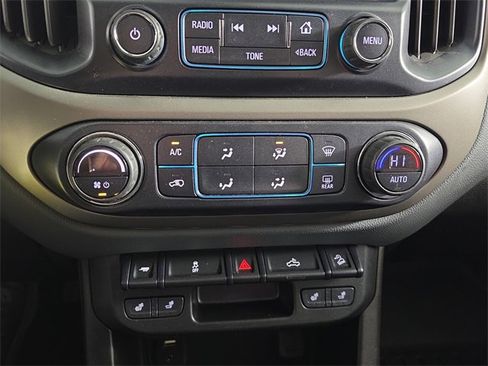 Used 2018 Chevrolet Colorado Z71 image 17