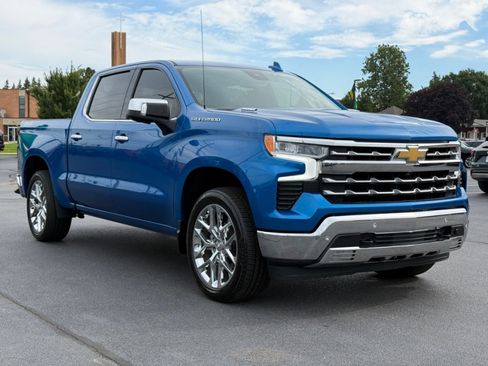 Used 2022 Chevrolet Silverado 1500 LTZ AWD/4WD image 2