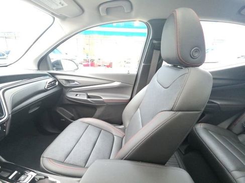 Used 2023 Chevrolet Bolt EUV Premier w/ Sun & Sound Package image 32