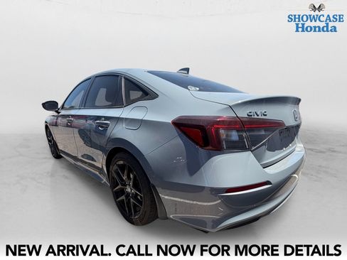 Used 2025 Honda Civic Sport image 4