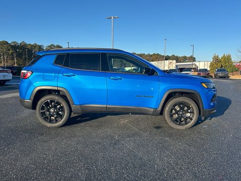 New 2026 Jeep Compass Latitude image 4