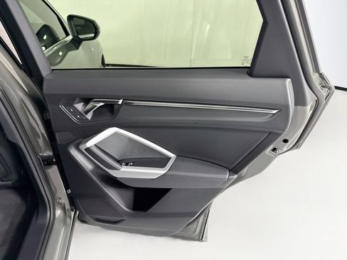 Certified 2023 Audi Q3 2.0T Premium w/ Convenience Package AWD/4WD image 27