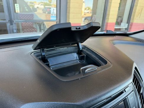 Used 2017 Hyundai Santa Fe Sport image 33