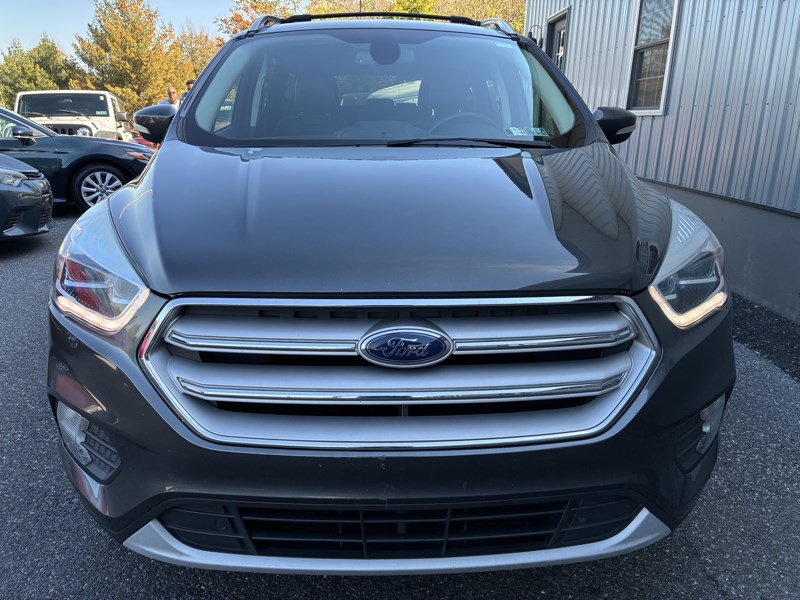 Used 2019 Ford Escape Titanium AWD/4WD image 2