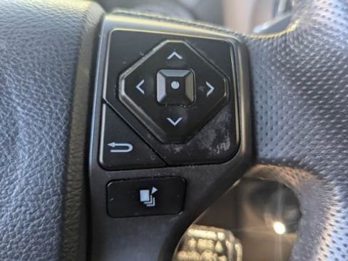 Used 2020 Toyota Tacoma TRD Sport image 25