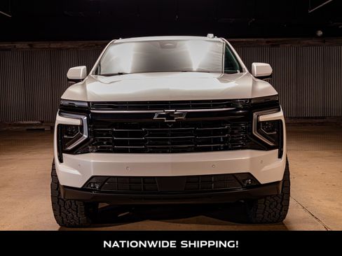 Used 2025 Chevrolet Suburban RST w/ Comfort Package image 4