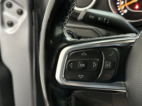 Used 2021 Jeep Wrangler Unlimited Sahara AWD/4WD image 26