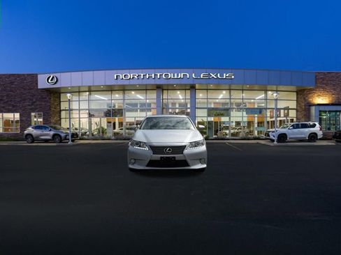 Used 2015 Lexus ES 350 w/ Premium Package image 18