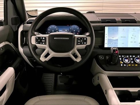 Certified 2025 Land Rover Defender 110 S image 4