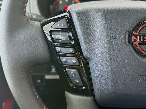 Used 2023 Nissan Frontier PRO-4X w/ Pro-4X Premium Package AWD/4WD image 25