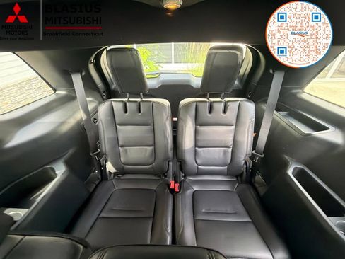 Used 2018 Ford Explorer XLT w/ Equipment Group 202A AWD/4WD image 58