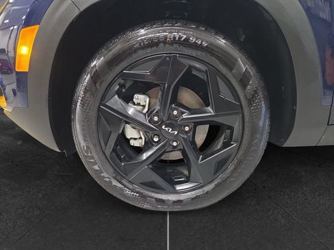 Certified 2026 Kia Seltos EX w/ EX Sunroof Package FWD image 12