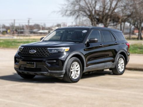 Used 2021 Ford Explorer 2WD image 2