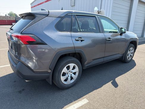 Used 2024 Toyota RAV4 LE AWD/4WD image 7