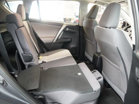 Used 2015 Toyota RAV4 XLE AWD/4WD image 30