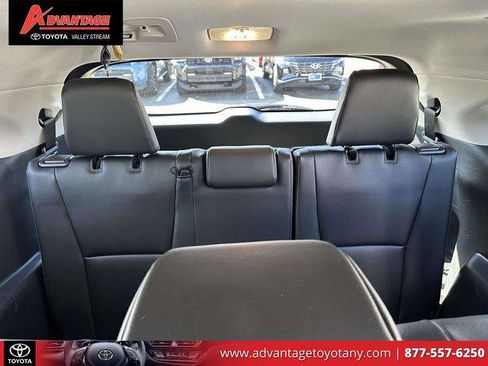 Certified 2025 Toyota Highlander XLE image 14