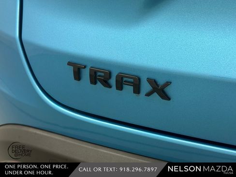 Used 2025 Chevrolet Trax RS w/ Driver Confidence Package FWD image 16