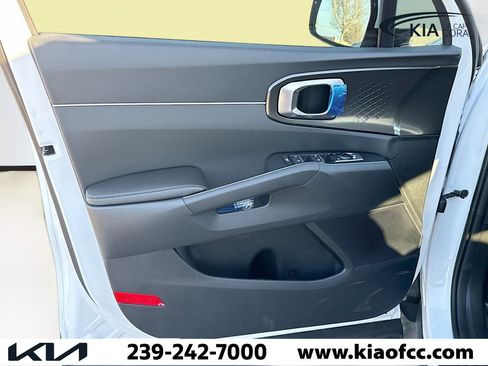 New 2026 Kia Sorento LX image 23