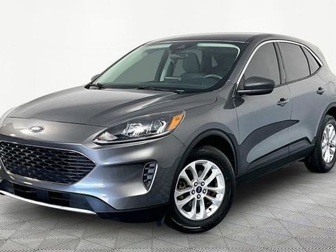 Used 2022 Ford Escape SE FWD image 2