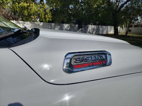 Used 2019 RAM 3500 Tradesman image 15