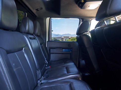 Used 2011 Ford F350 Lariat w/ Lariat Ultimate Pkg AWD/4WD image 33