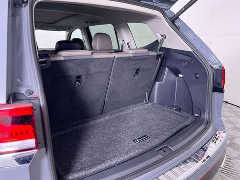 Used 2025 Volkswagen Atlas SEL image 25