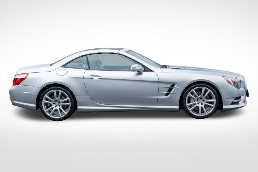 Used 2013 Mercedes-Benz SL 550 w/ Premium Pkg image 7