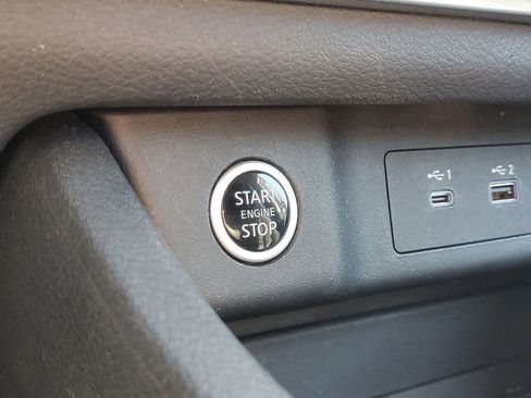 Used 2021 Nissan Rogue S AWD/4WD image 26