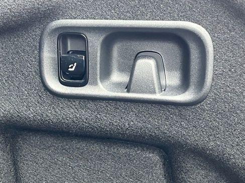 Certified 2025 Mercedes-Benz C 300 C 300 image 38