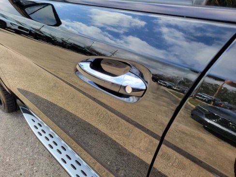 Used 2017 Mercedes-Benz GLE 63 AMG S image 9