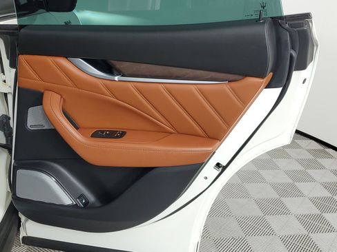 Used 2023 Maserati Levante Modena S image 26