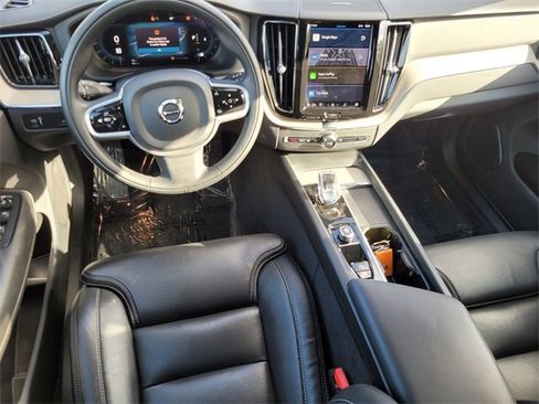 Used 2022 Volvo XC60 B5 Inscription w/ Advanced Package image 8