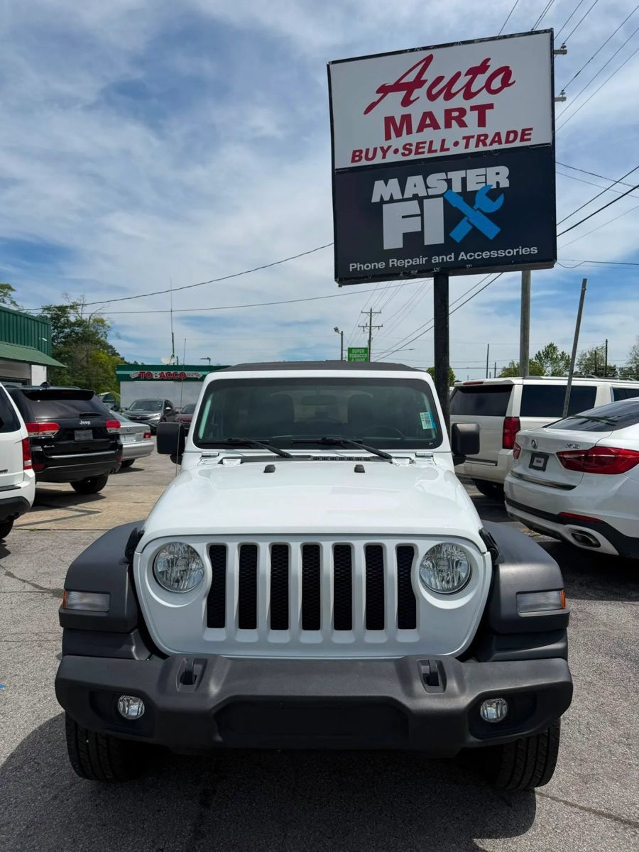 Used 2018 Jeep Wrangler Unlimited Sport S AWD/4WD image 2