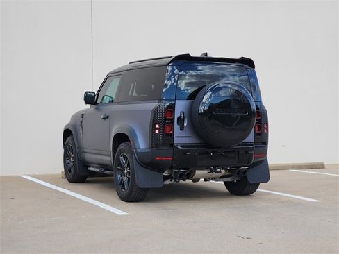 Used 2024 Land Rover Defender 90 S image 5