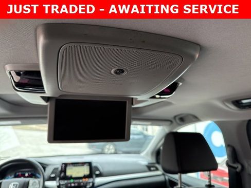 Used 2023 Honda Odyssey Touring image 19