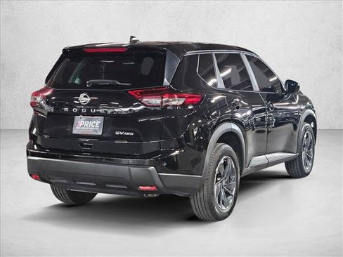 Used 2024 Nissan Rogue SV AWD/4WD image 5