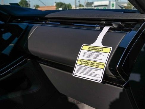 New 2025 Land Rover Range Rover Sport Dynamic SE image 18