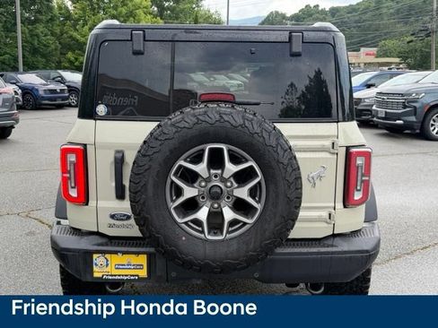 Used 2025 Ford Bronco Badlands AWD/4WD image 6