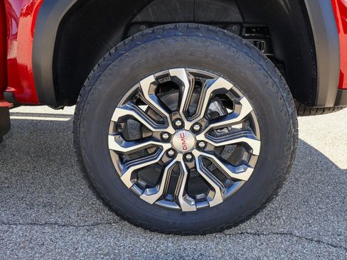 New 2026 GMC Canyon Denali image 34