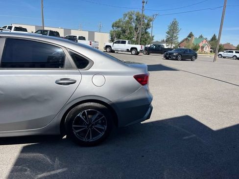 Used 2023 Kia Forte LXS FWD image 10