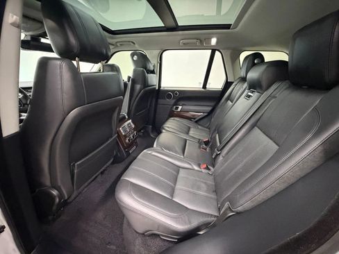Used 2015 Land Rover Range Rover Supercharged AWD/4WD image 16